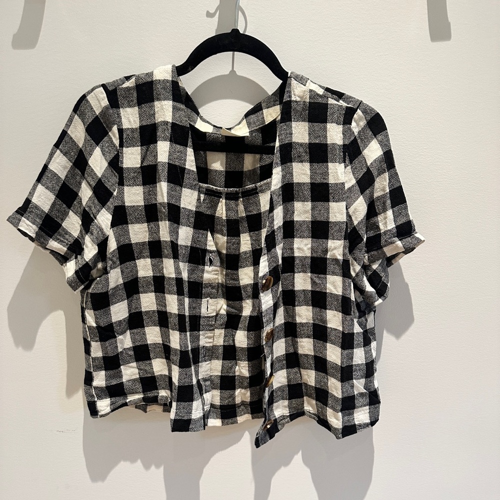 Abound - black and white gingham cropped top, size M
